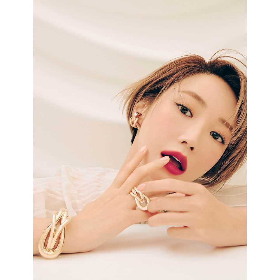 コ・ジュニさんのインスタグラム写真 - (コ・ジュニInstagram)「🌒🖤♥️#FREDParis #FREDJewelry #AD ❤️♥️🌘」9月29日 12時59分 - gojoonhee