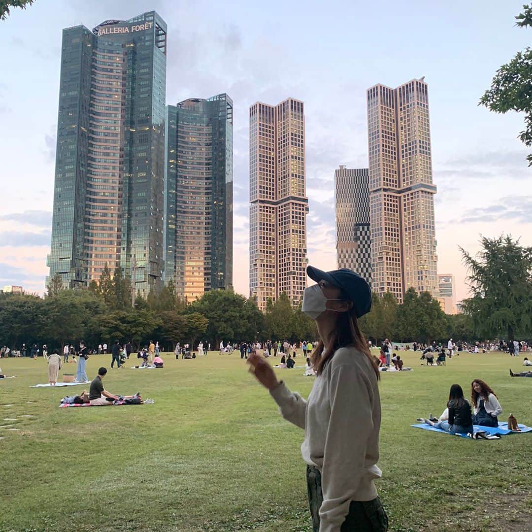 イ・ヨニさんのインスタグラム写真 - (イ・ヨニInstagram)「하루빨리 신선한공기를 맘껏 마시고 싶어~.」9月29日 13時43分 - yeonhee.luv