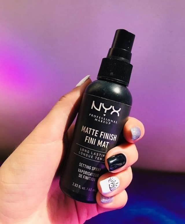 NYX Professional Makeup JPさんのインスタグラム写真 - (NYX Professional Makeup JPInstagram)「\#仕上がり長持ちスプレー/ . みんなはもうメイクアップ セッティングスプレーはゲットしてるかな？ メイクの最後にシュッとスプレーするだけで簡単にメイクを長持されられるよ ✨  . 📷@ambg.makeup ． #透明感メイク #ナチュラルメイク #セルカ #マット肌 #映えメイク #新作コスメ #コスメ好き #コスメマニア #コスメフリーク #コスメ好きな人と繋がりたい #海外コスメ #メイク好き #メイクマニア #コスメ垢 #使い切りコスメ #コスメレビュー #透明感 #美活 #デパコス #プチプラ #LA #プロ #cosme #makeup #makeuplove #nyxprofessionalmakeup #nyxcosmeticsjp」9月29日 13時59分 - nyxcosmetics_jp