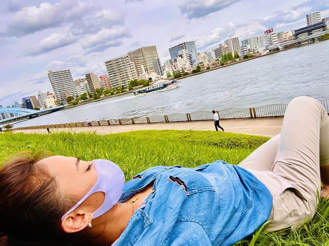 世礼奈のインスタグラム：「The padaoshanding was a beautiful flat on the lawn, I felt tremendous happiness and satisfaction.」