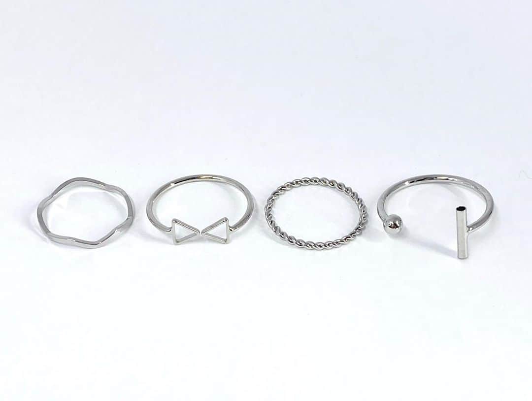 Unique & Basic 「UBASIC」さんのインスタグラム写真 - (Unique & Basic 「UBASIC」Instagram)「Recommend item﻿ ﻿ ☑︎ various silver ring set﻿ ﻿ 指を華奢に見せてくれる細身のring.﻿ シングルユースはもちろん﻿ ファラジリングとしてご使用頂けます.﻿ ﻿ ljs_official﻿ https://www.ljs-official.com﻿ ﻿ ﻿ #ljs﻿ #lejourspecial﻿ #ljsofficial﻿ #気変え﻿ #エルジェーエス﻿ #acc﻿ #accessory﻿ #silver﻿ #silveraccessory﻿ #ring﻿ #set」9月29日 15時01分 - ljs_lejourspecial
