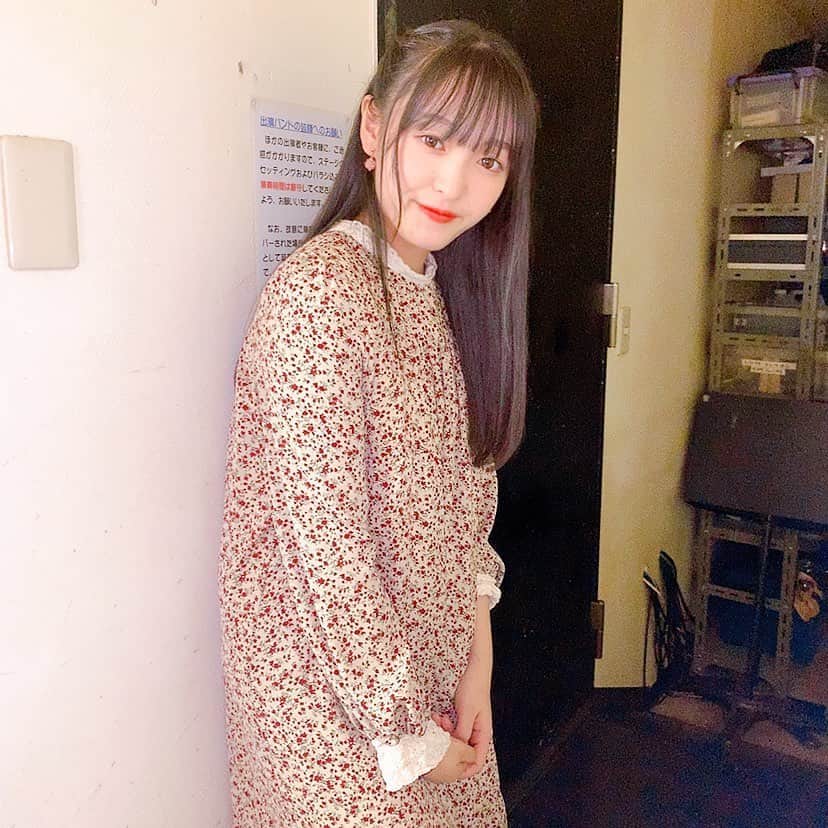 藤本りの加のインスタグラム：「もう肌寒くなってきて長袖の季節ですね👼🏻 ・ 秋・冬服も楽しみましょ🧸🎈 ・ 本日も1日1ポチ宜しくです💟 @mstoyo20_02  ・ #ミスコン #ミスミスター東洋2020 #ミスコンテスト #東洋大学 #ライブ #バンド #misscontest #instagood #l4l #instalike #likeforlikes #instagram #band #live #gitar #music」