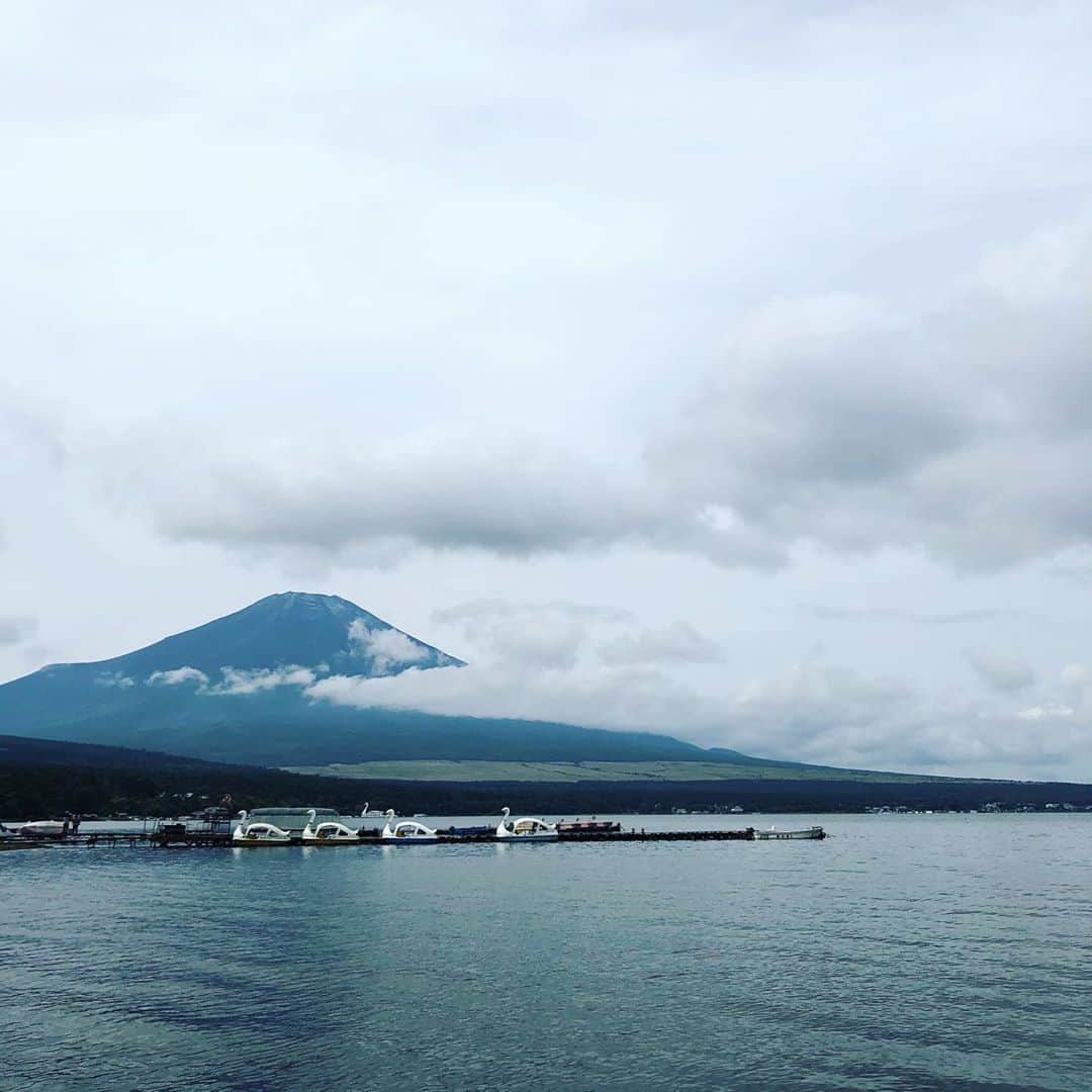 高橋リタさんのインスタグラム写真 - (高橋リタInstagram)「桟橋ギリギリ💦 スッピン富士🗻 グランピングごっこ、、、と今日も盛り沢山な1日。」9月29日 16時37分 - jojopon