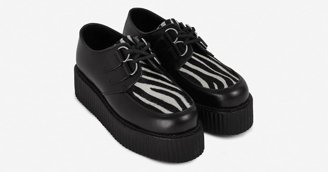 アンダーグラウンドのインスタグラム：「The Original Wulfrun Creeper- this double soled option in black leather with a zebra print "pony" apron.⁠ ⁠ ⁠ **Step by step we work to improve our environmental footprint. As an independent company we can use our freedom to select products from ethical and local suppliers and we are able to commit to small batch production. These Wulfrun are handmade in sensible batch quantities to help support the concept of sustainable production**」