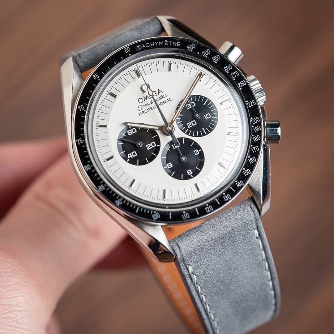 Daily Watchさんのインスタグラム写真 - (Daily WatchInstagram)「Panda dial Omega Speedmaster ⚫️⚪️ #DailyWatch Photo by @delugsstraps」9月29日 17時21分 - dailywatch
