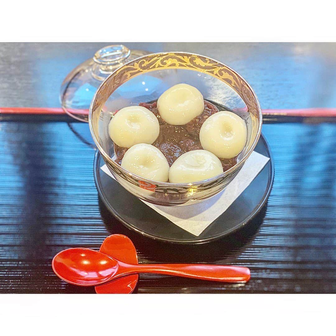 中田奈沙さんのインスタグラム写真 - (中田奈沙Instagram)「Kanazawa gourmet trip🤤 Day2 sweets 《漆の実》でおやつタイム。 あんこラバーは迷うことなく 冷やしぜんざいをセレクト☺️ 大きなモチモチ白玉と 丁度良い甘さと適度な粒が残った粒餡が 口の中で合わさる幸せ😍 漆器屋さんがやられているカフェです。  #奈沙ログ #奈沙ログin金沢 #奈沙旅in金沢  #kanazawa #gourmettrip #sweets #japanesesweets #wagashi #sweetbean #ishikawa #foodie #foodpic #foodporn #instafood #foodgasm #foodstagram #cafe #漆の実 #金沢 #石川 #金沢グルメ #グルメ旅 #和菓子 #和カフェ #あんこ #あんこラバー #白玉 #カフェ #粒あん」9月29日 17時25分 - nasa_nakada