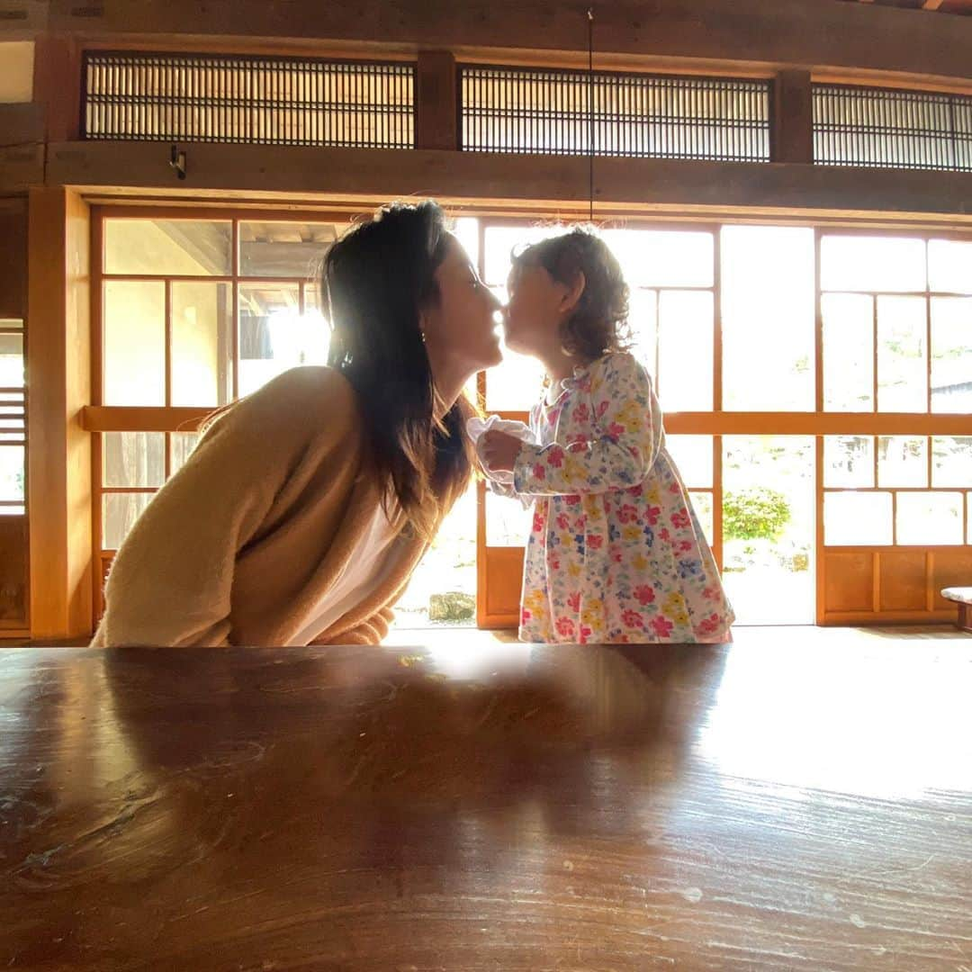 森泉さんのインスタグラム写真 - (森泉Instagram)「Found this beautiful restaurant in Nasu💜 那須でみつけた素敵な古民家レストラン！卵かけご飯と豚汁が最高🎶」9月29日 17時25分 - izumi.mori