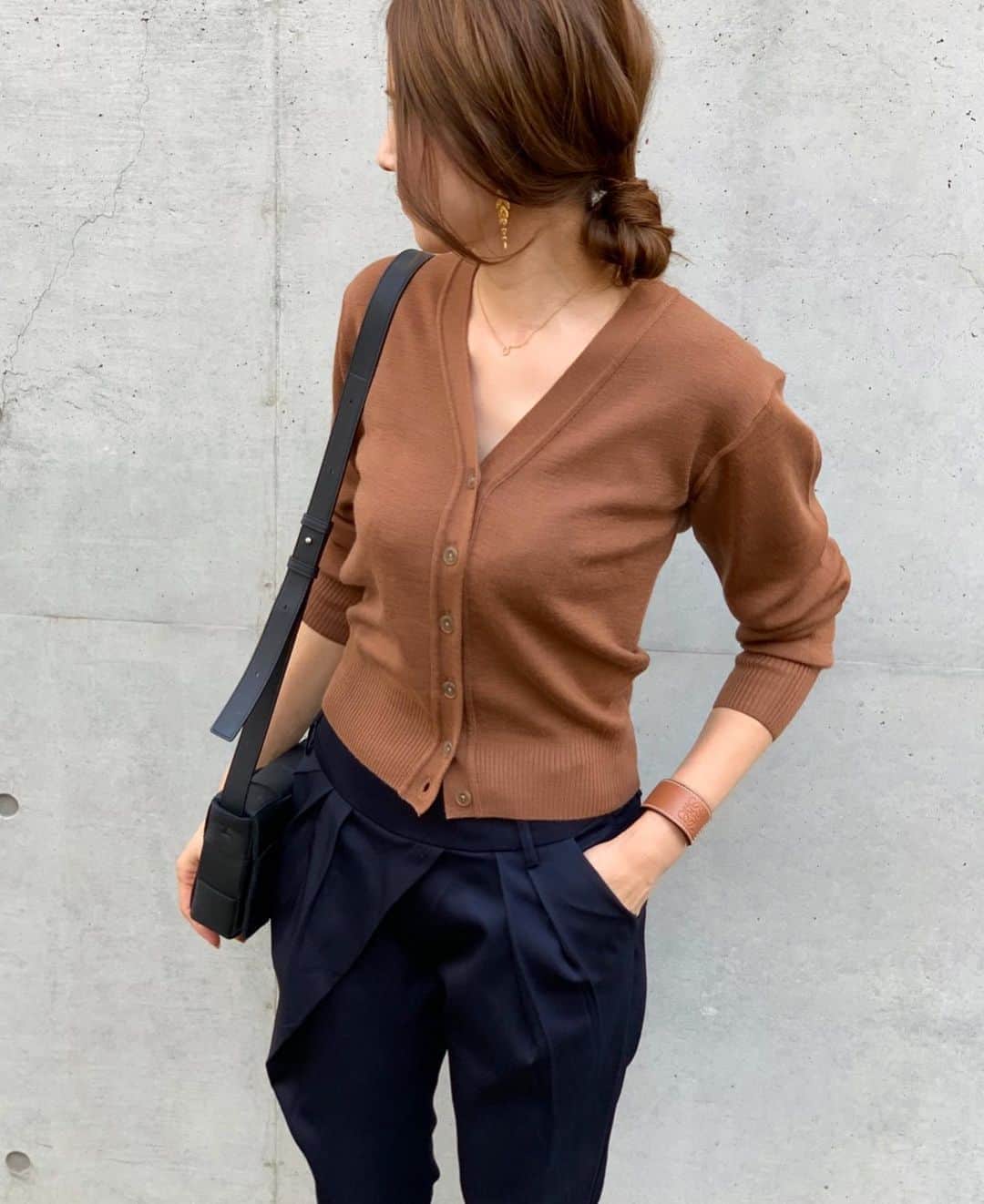 kazumint20さんのインスタグラム写真 - (kazumint20Instagram)「. 栗色🌰. . 色も形も絶妙だった UNIQLO U。 . . .  @uniqlo  #秋コーデ .」9月29日 17時34分 - kazumint20