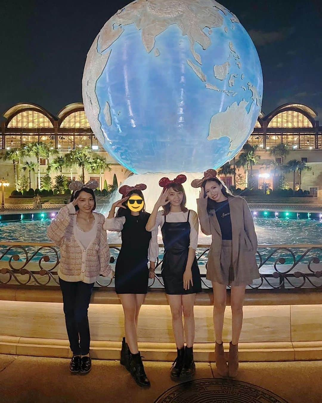 彩田真鈴さんのインスタグラム写真 - (彩田真鈴Instagram)「♡♡♡  #ディズニーシー #disneysea #tokyodisneysea #ディズニーコーデ」9月29日 18時02分 - marin05231