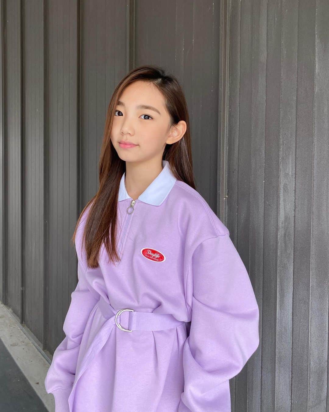 ウンチェのインスタグラム：「. 햅삐햅삐한 추석 보내세요💜 - - - - #데이라이프 #DAYLIFE #デイライフ #딸스타그램 #초딩스타그램 #daily #키즈모델 #주니어모델 #아역배우 #이은채 #은채 #LeeEunchae」