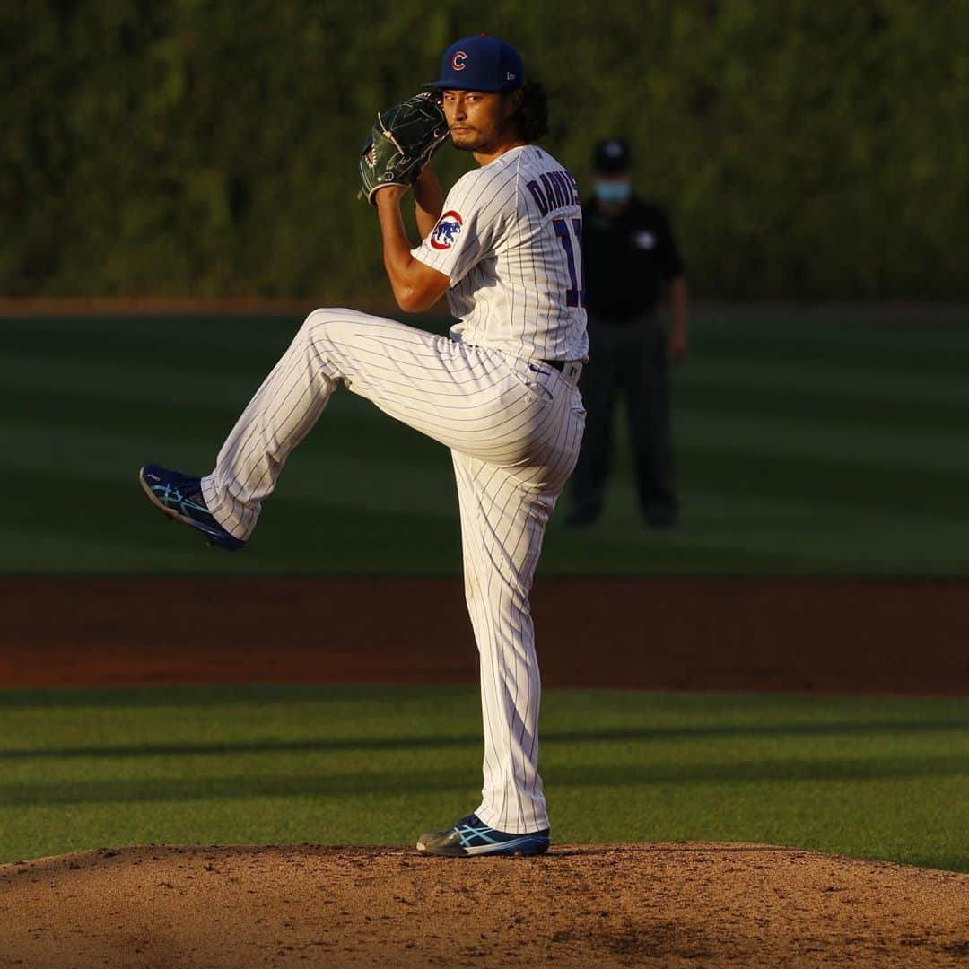 シカゴ・カブスさんのインスタグラム写真 - (シカゴ・カブスInstagram)「#Cubs Wild Card Series Starters: Game 1: Kyle Hendricks Game 2: Yu Darvish Game 3 (if necessary): Jon Lester #FlyTheW」9月30日 4時04分 - cubs