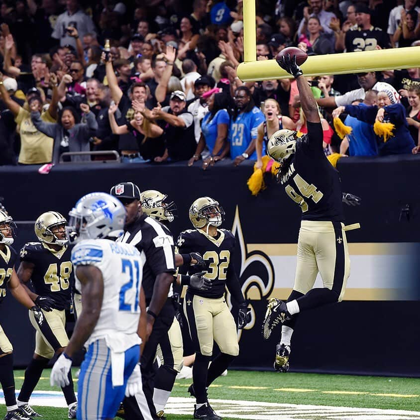 ニューオーリンズ・セインツさんのインスタグラム写真 - (ニューオーリンズ・セインツInstagram)「The last time the Saints faced the Lions,  @camjordan94 INT, TD & Dunk 🙌  📺: #Saints  vs Lions this Sunday on FOX (Noon CT)  #NOvsDET  #TouchdownTuesday」9月30日 4時42分 - saints