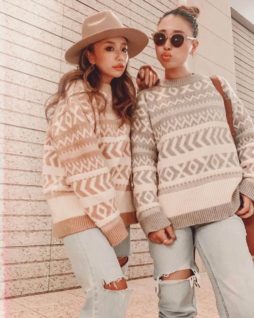 ✷kana✷のインスタグラム：「☽☽☽ . . 連投すみません🙇‍♀️ @mayu_1226_ が載せてたので♡w @sandlessmoon  もこもこリンク🐏 どっちのカラーも可愛すぎて困った🤍 . . #sandlessmoon」