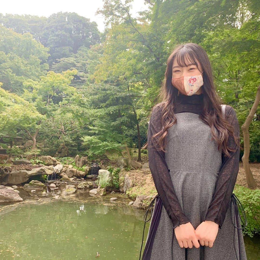 段原瑠々さんのインスタグラム写真 - (段原瑠々Instagram)「🌳🌳  むすぶと2人で 六義園、自然いっぱいで、落ち着く素敵な場所でした☺️ 時間がゆっくり流れてた〜  #アンジュルム #船木結 #juicejuice #段原瑠々 #六義園 #自然 #リフレッシュ #最高でした」9月29日 21時13分 - ruru_dambara.official