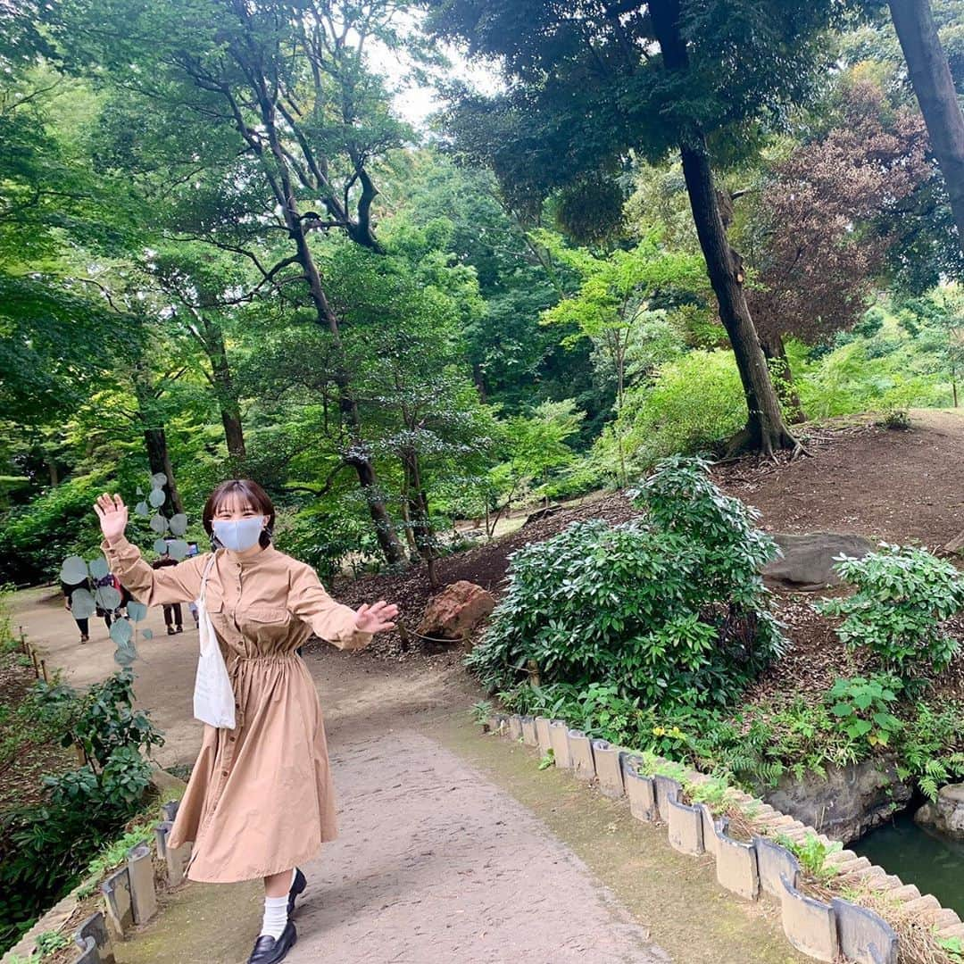 段原瑠々さんのインスタグラム写真 - (段原瑠々Instagram)「🌳🌳  むすぶと2人で 六義園、自然いっぱいで、落ち着く素敵な場所でした☺️ 時間がゆっくり流れてた〜  #アンジュルム #船木結 #juicejuice #段原瑠々 #六義園 #自然 #リフレッシュ #最高でした」9月29日 21時13分 - ruru_dambara.official