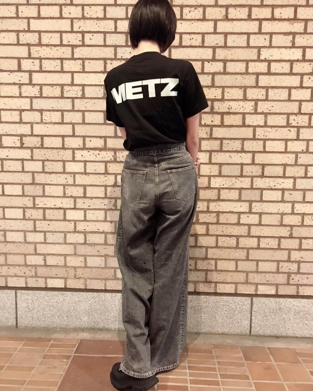 吉木諒祐さんのインスタグラム写真 - (吉木諒祐Instagram)「METZ × debaser (@debaser_store ) Japan Limited T/S  オーダー受付中です！ 9/30まで！  山代エンナはSを着用しております！」9月29日 21時27分 - yhoshuah