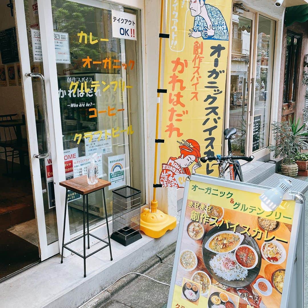 内田滋さんのインスタグラム写真 - (内田滋Instagram)「看板にのぼりもできました^_^ 歌舞伎座みたい。  どんどん、何屋さんかわからなくなってきてるような気が笑笑  でもかわいい^_^  あとは照明をつけようかなーと。  #看板 #のぼり」9月29日 21時34分 - shige_uchida