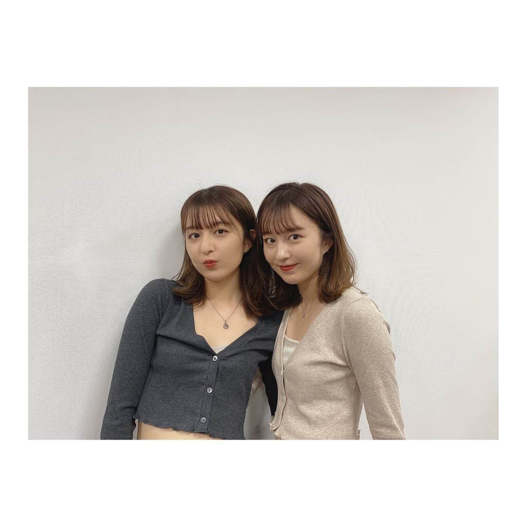 りかりこさんのインスタグラム写真 - (りかりこInstagram)「. 9月オンラインイベント 1日目🤍ありがとうございました！ なんでこんなに楽しい時間は あっという間に過ぎるのだ？🤣 明日は2日目楽しみましょう😚 #りかりこ #双子 #ファッション #コーデ #私服 #ootd #fashion #cordinate #instagood」9月29日 21時45分 - rikariko_official