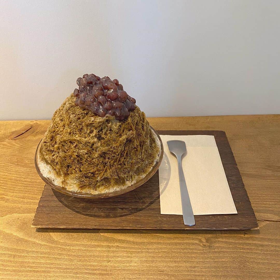 本島莉々果のグルメインスタ