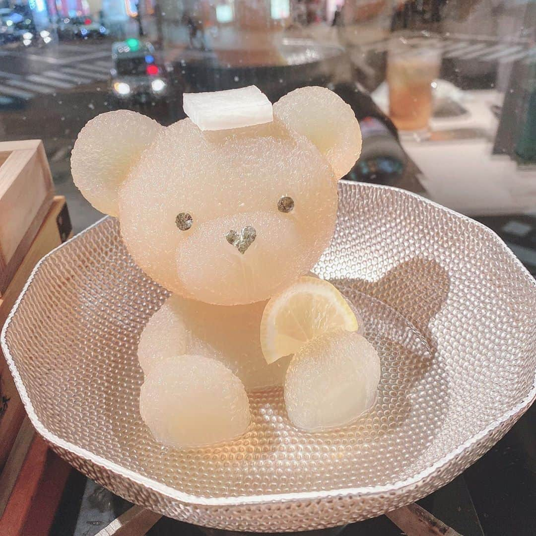 高橋みおさんのインスタグラム写真 - (高橋みおInstagram)「🤍 、 とっても可愛いしゃぶしゃぶ🧸 、 火つけるのもったいなかった〜〜 、 、 、 、 、 #くまちゃん温泉　#北海道　#北海道旅行 #北海道グルメ　#お鍋　#鍋　#hokkaido #hokkaidosgram #instafood #bear #しゃぶしゃぶ」9月29日 21時51分 - miochin052