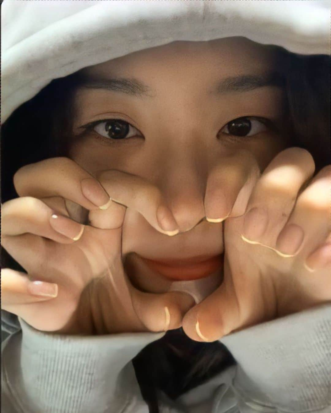 スルギさんのインスタグラム写真 - (スルギInstagram)「Don’t swipe if you cant handle this cuteness 😩💛 @hi_sseulgi @redvelvet.smtown」9月29日 22時02分 - kristiandawal29