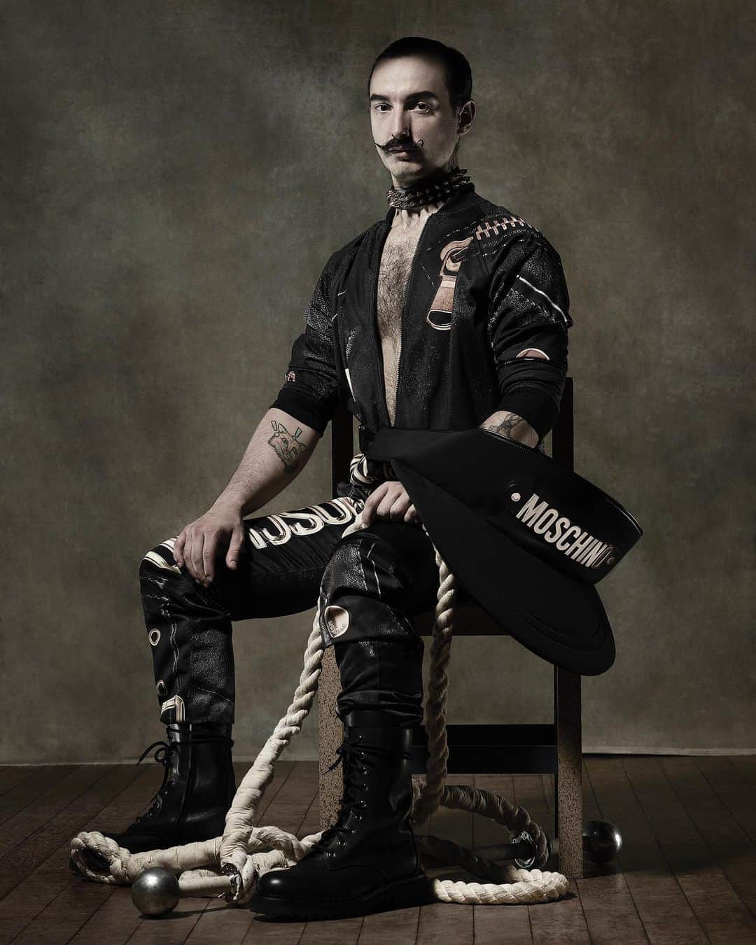 ZOO Magazineさんのインスタグラム写真 - (ZOO MagazineInstagram)「ISSUE 68, MOTUS.  Artist Phillip Evans with juggling balls, New York City 2020 for the new series of acrobats and aerialists, “The Artists” for ZOO MAGAZINE by Albert Watson.  Artist wears  jacket, trousers, boots, bag and collar, Moschino  Fashion Director: Joanne Blades Hair: Brent Lawler at Lowe & Co using Oribe Makeup: Ayami Nishimura at Statement Artists using M.A.C  Producer: Elizabeth Watson Fashion Assistant: Tawnee Clifton Digital Technician: Adrien Potier Photographer's Assistants: Ernesto Urdaneta and  Gianna Ozzolo  Photo Retouching: Emi Robinson Location: The Slipper Room, NYC  Concept and Art Direction ZOO Magazine.  Special thank you to The Slipper Room, NYC and Aerial Arts, NYC.  #zoomagazine #zoomagazineissue68 #motus #movement #magazine #albertwatson #photography #NYC #acrobats #aerialists #shoot #fashion」9月29日 22時07分 - zoomagazine