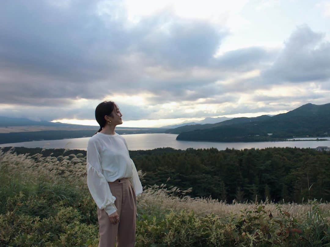 泉見祐希のインスタグラム：「🌍🤍」