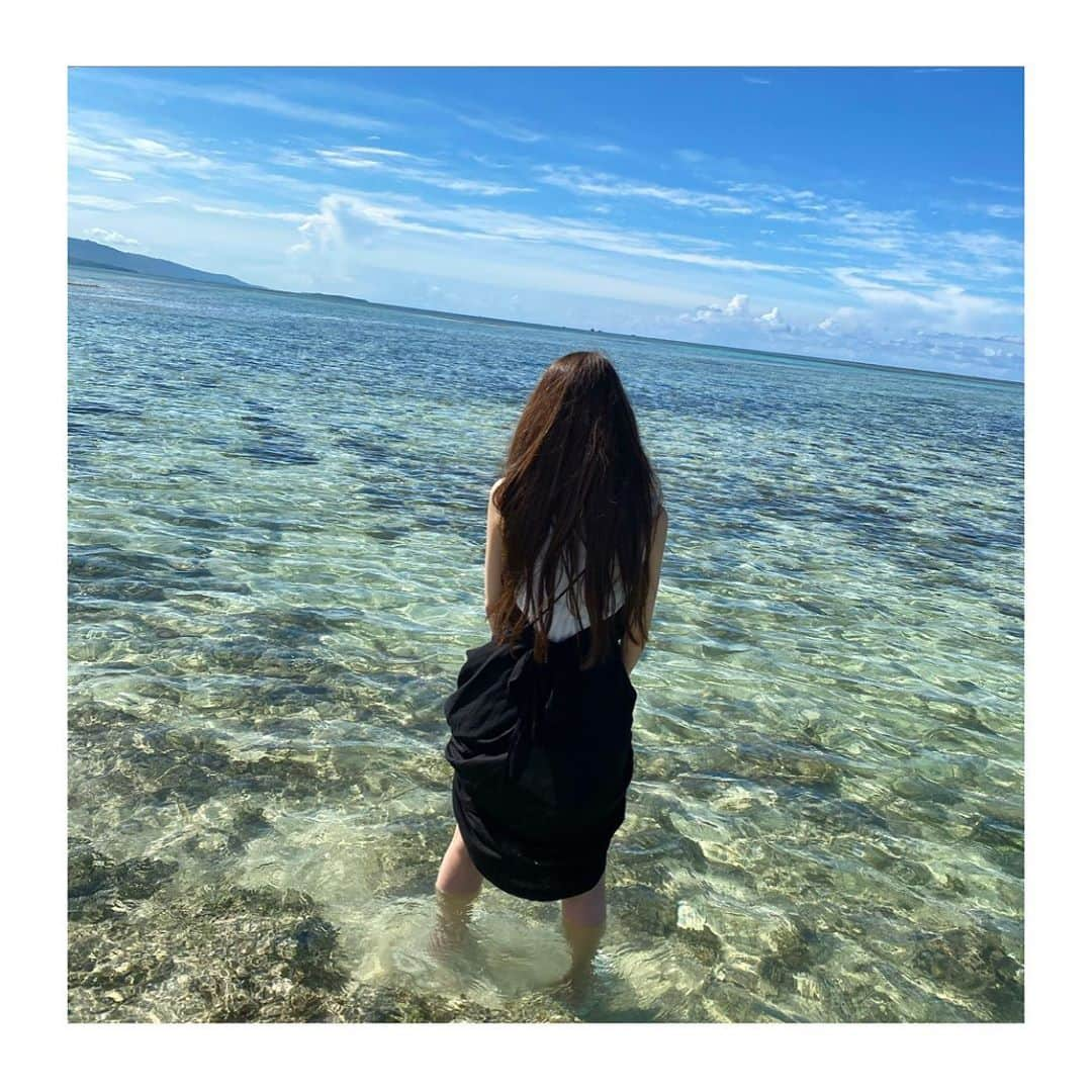 愛聖りささんのインスタグラム写真 - (愛聖りさInstagram)「.  初めての石垣島🏝🌺✨﻿ お天気もよくて最高だった☀️﻿ 特に平久保崎灯台からの景色は絶景だった😭﻿ （1〜3枚目は完全無加工です！！！） 竹富島にも行けて水牛車も乗れて大満足🙆‍♀️﻿ ずーーーっと沖縄にいたかった🥺﻿ .﻿ 年末もどっか行けたらいいなぁ… . #沖縄 #石垣島 #竹富島 #旅行 #海 #夏休み #오키나와 #여행 #okinawa #ishigakiisland #taketomiisland #vacation #travel #instagood #followme #🐠」9月29日 22時15分 - risa_aise