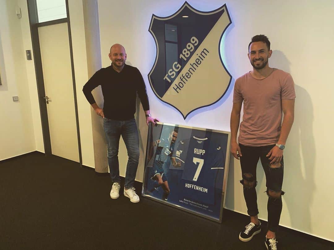 ルーカス・ルップのインスタグラム：「Better late than never, thank u @tsghoffenheim for 3,5 years and all the great times.」
