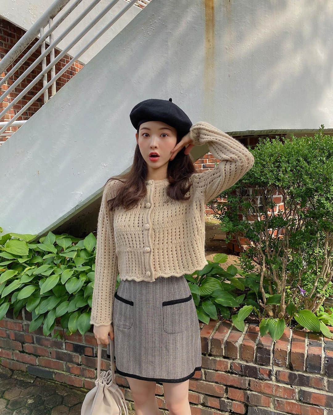 Chuuさんのインスタグラム写真 - (ChuuInstagram)「츄에서 가장 인기 많은 가을에 입기 좋은 아우터🍂  어떤 아우터가 가장 맘에 드세요?」9月29日 22時25分 - chuu_official