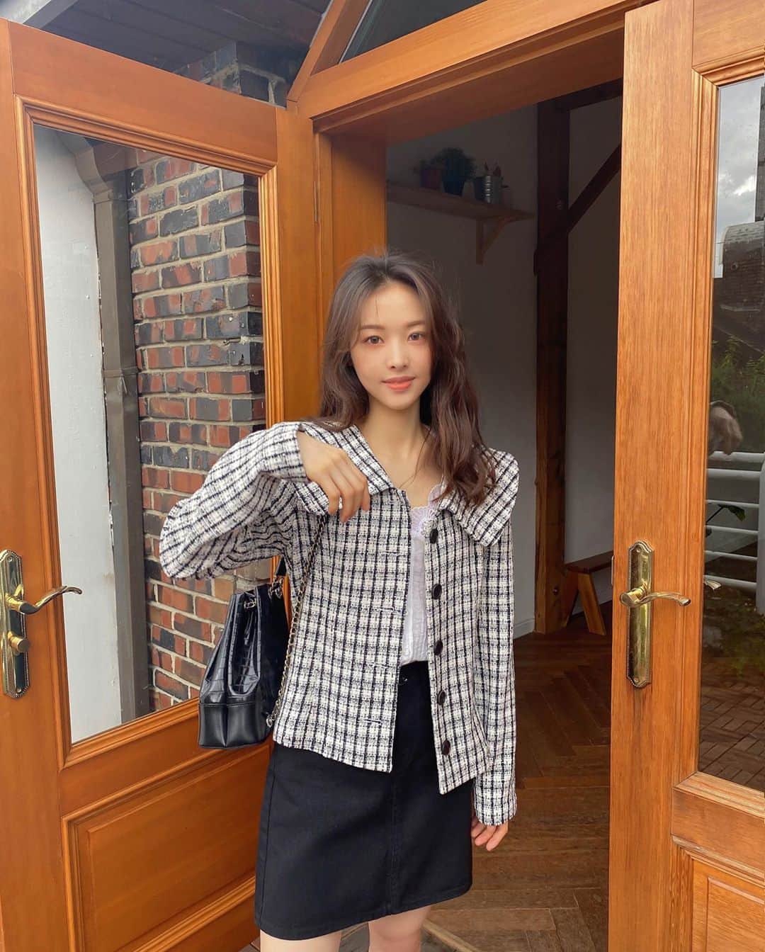 Chuuさんのインスタグラム写真 - (ChuuInstagram)「츄에서 가장 인기 많은 가을에 입기 좋은 아우터🍂  어떤 아우터가 가장 맘에 드세요?」9月29日 22時25分 - chuu_official