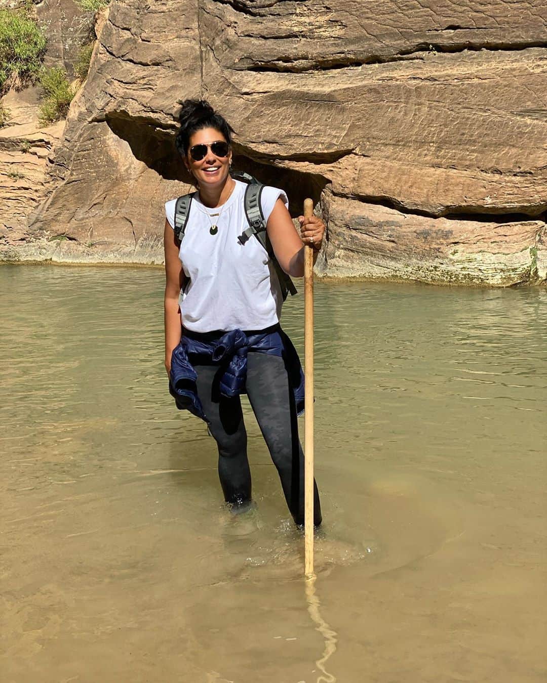 レイチェルロイさんのインスタグラム写真 - (レイチェルロイInstagram)「A River Runs through it.  I absolutely love how Tallulah loves & appreciates nature! She is pure joy ☺️🌲 Stunning walk through The Narrows at Zion National Park guided by @zionguru - I hope you all can make it there one day, it is truly spectacular 🏞 @zionnps   #zionnationalpark  #zionnarrows  #zionthenarrowshike  #utahisbeautiful  #rachelroy」9月29日 22時58分 - rachel_roy