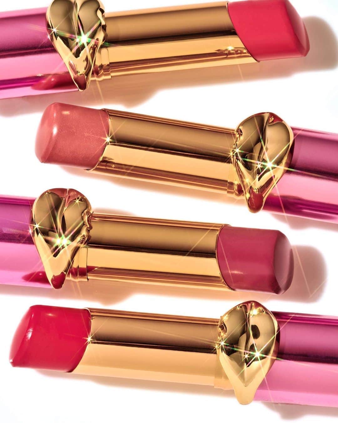 パット・マグラスさんのインスタグラム写真 - (パット・マグラスInstagram)「SIMPLY SPECTACULAR ⚡️⚡️⚡️ Get ready to bloom with Mother’s #LipFetish Divinyl Lip Shine, a sublime formula that kisses your lips with a luxurious lacquer finish and a burst of long-lasting hydration. ⚡️⚡️⚡️ Shop Divinyls NOW on PATMcGRATH.COM and @sephora — SHADES (starting from the top): ⚡️ BOUDOIR ROSE ⚡️ NUDE VENUS ⚡️ BELLE AMOUR ⚡️ LOVE INTEREST」9月29日 23時00分 - patmcgrathreal