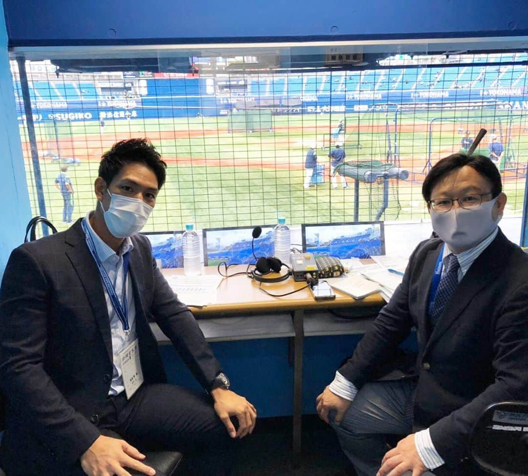 荒波翔さんのインスタグラム写真 - (荒波翔Instagram)「今日は久々にtvkで解説のお仕事🎤  佐野選手の3ラン👏 梶谷選手4安打、球団タイ記録の月間41安打👏 明日新記録作ってほしいです🤗  #横浜denaベイスターズ  #佐野恵太 #梶谷隆幸  #横浜スタジアム」9月29日 23時05分 - shoshoshonosho.4