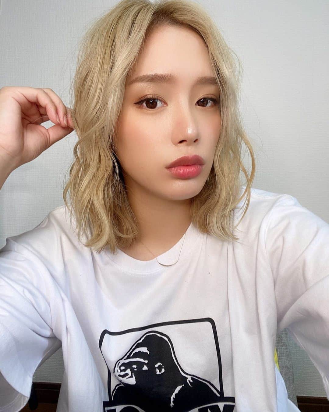acaneのインスタグラム：「・ どんなに良い人でも 完璧な人は1人もいなくて。 やけん粗探しをする前に その人の良いところを 一つでも多く見つけて その人の良い所を尊敬する方が 自分が成長できると思う。 ・ 大体の人は良いところの方が多いから🙆‍♀️❤︎ ・ #ストーリーでこの自撮りが好評だったもので #ついついフィードでもあげちゃいました ・ thx @xlarge_snap @xlargejp ❤️🔥」