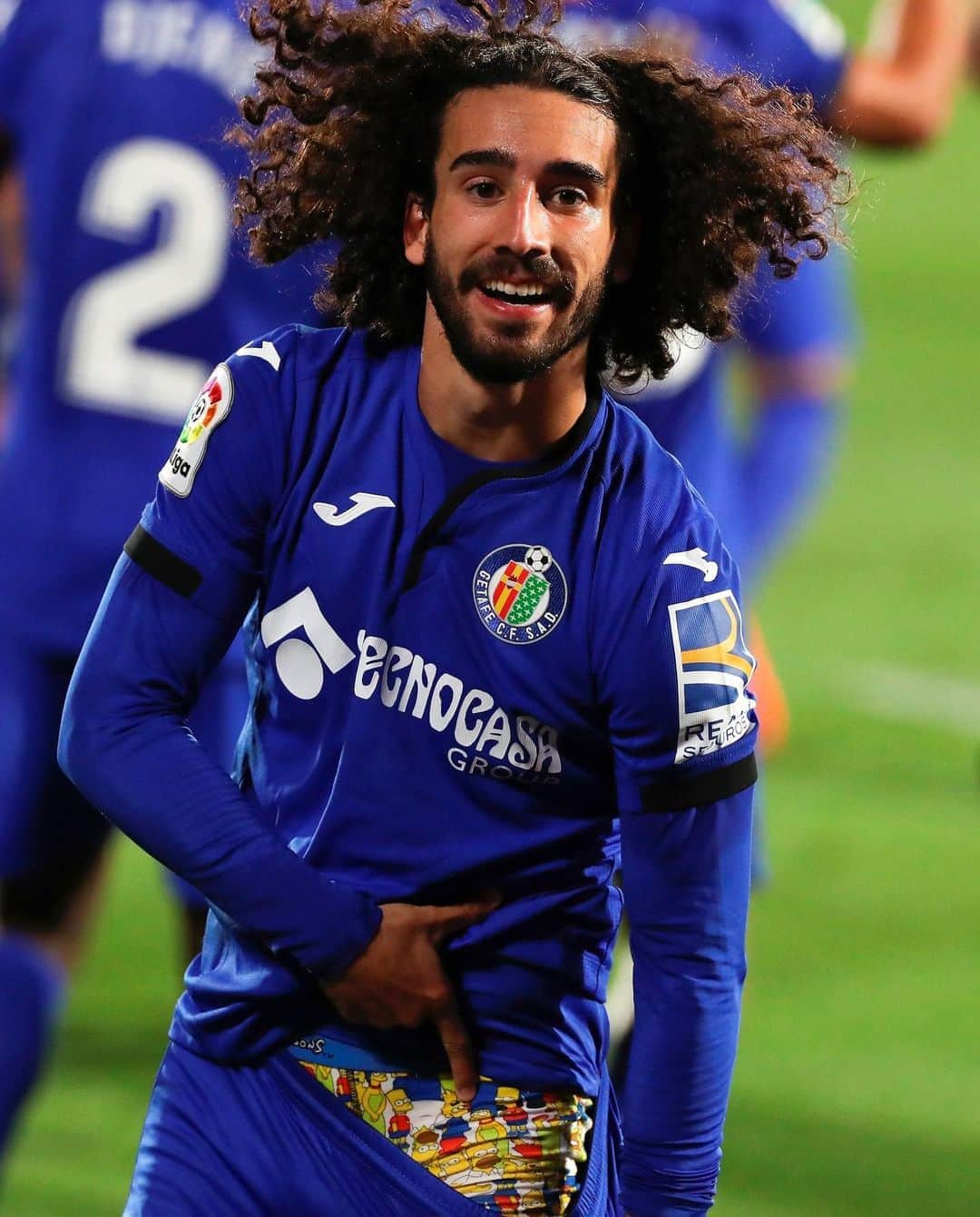 LFPさんのインスタグラム写真 - (LFPInstagram)「🤣 @cucurella3 is a fan of The Simpsons!   🤣 Cucurella es fan de Los Simpson...   #Cucurella #Getafe #GetafeRealBetis #TheSimpsons #LaLigaSantander #LaLiga #YouHaveToLiveIt #HayQueVivirla」9月30日 5時44分 - laliga