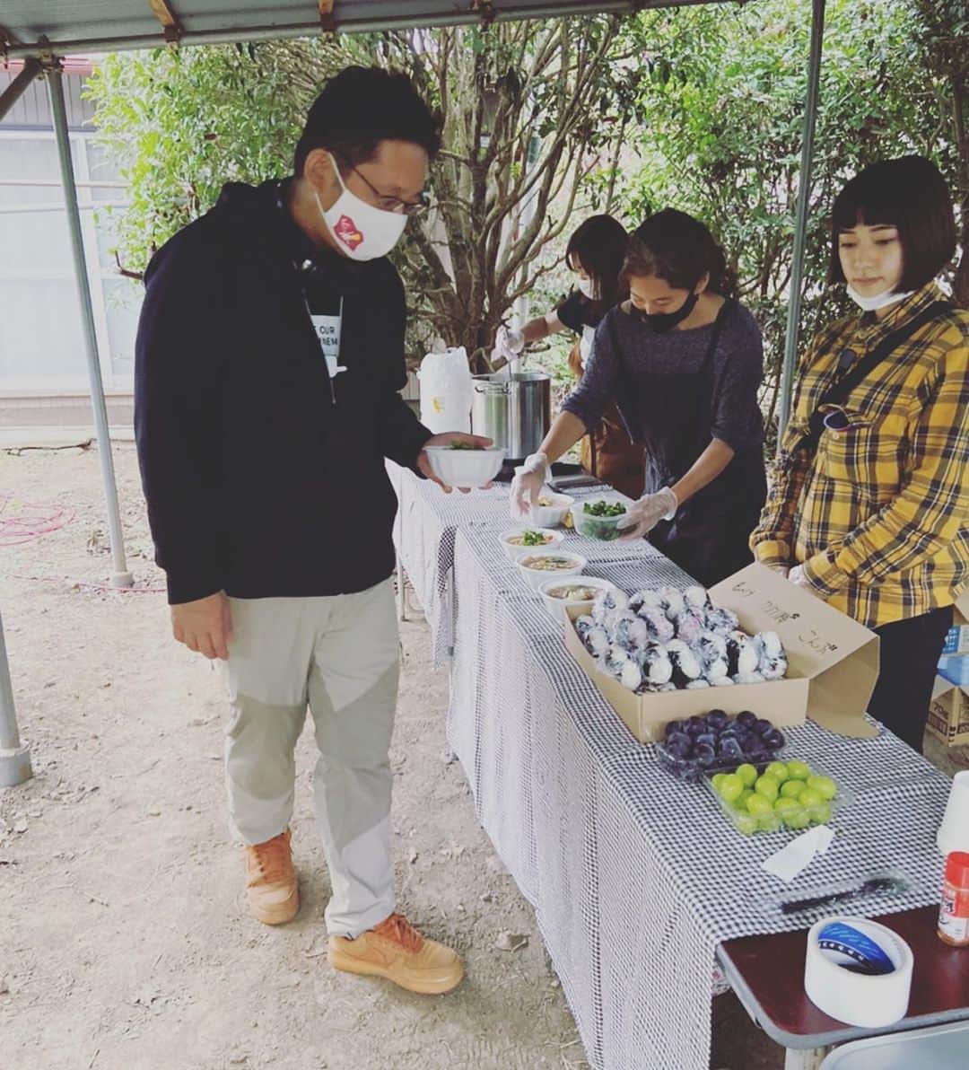 入江悠のインスタグラム：「温かいものが食べられました。 それだけで、元気が出る💪  クランクイン初日。 『シュシュシュの娘』多くのご支援頂き、撮影に邁進します。」