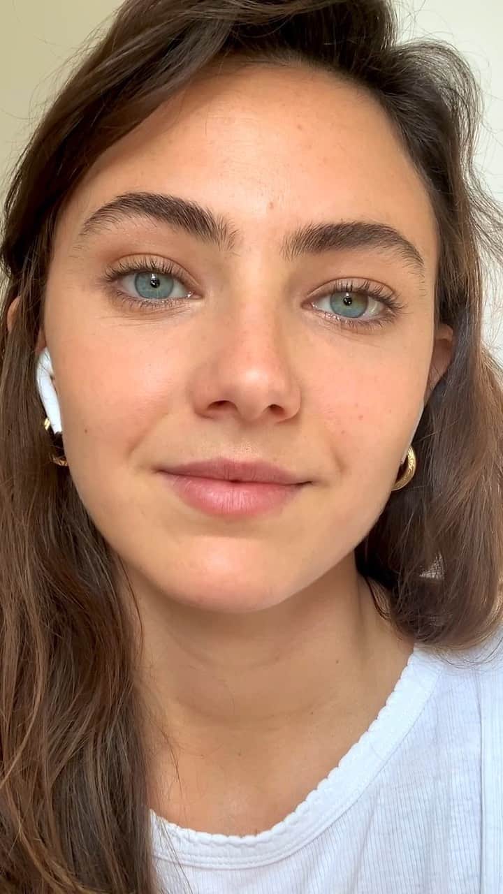 Amelia Zadroのインスタグラム：「❤️」