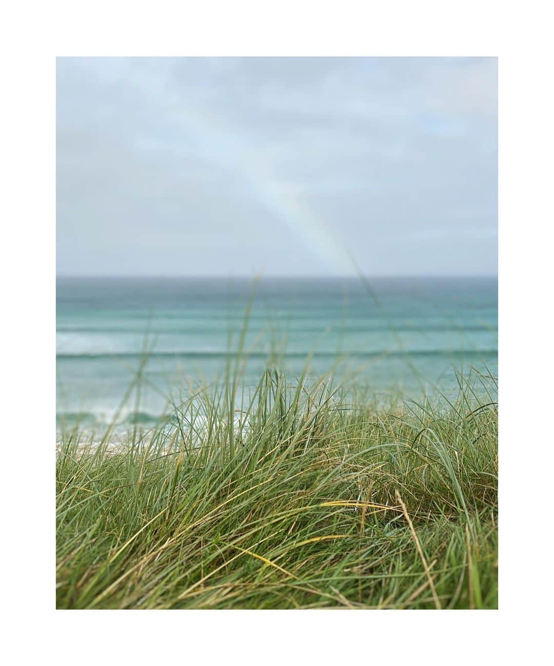 ギャランス・ドレのインスタグラム：「A rainbow!  . . . Scotland summer 2020 🤍」