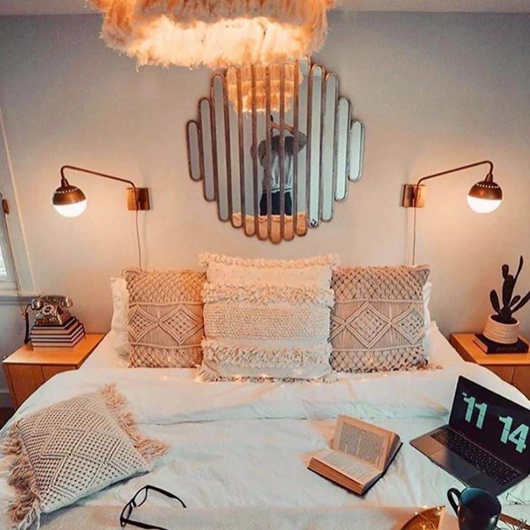 チップ＆ペッパーのインスタグラム：「Setting the mood for Fall 🍁」