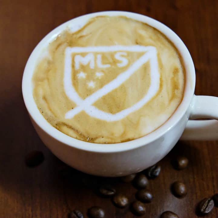 Major League Soccerさんのインスタグラム写真 - (Major League SoccerInstagram)「Which player’s highlight reel are you watching with your cup of coffee? #NationalCoffeeDay 🤔☕️」9月30日 0時56分 - mls
