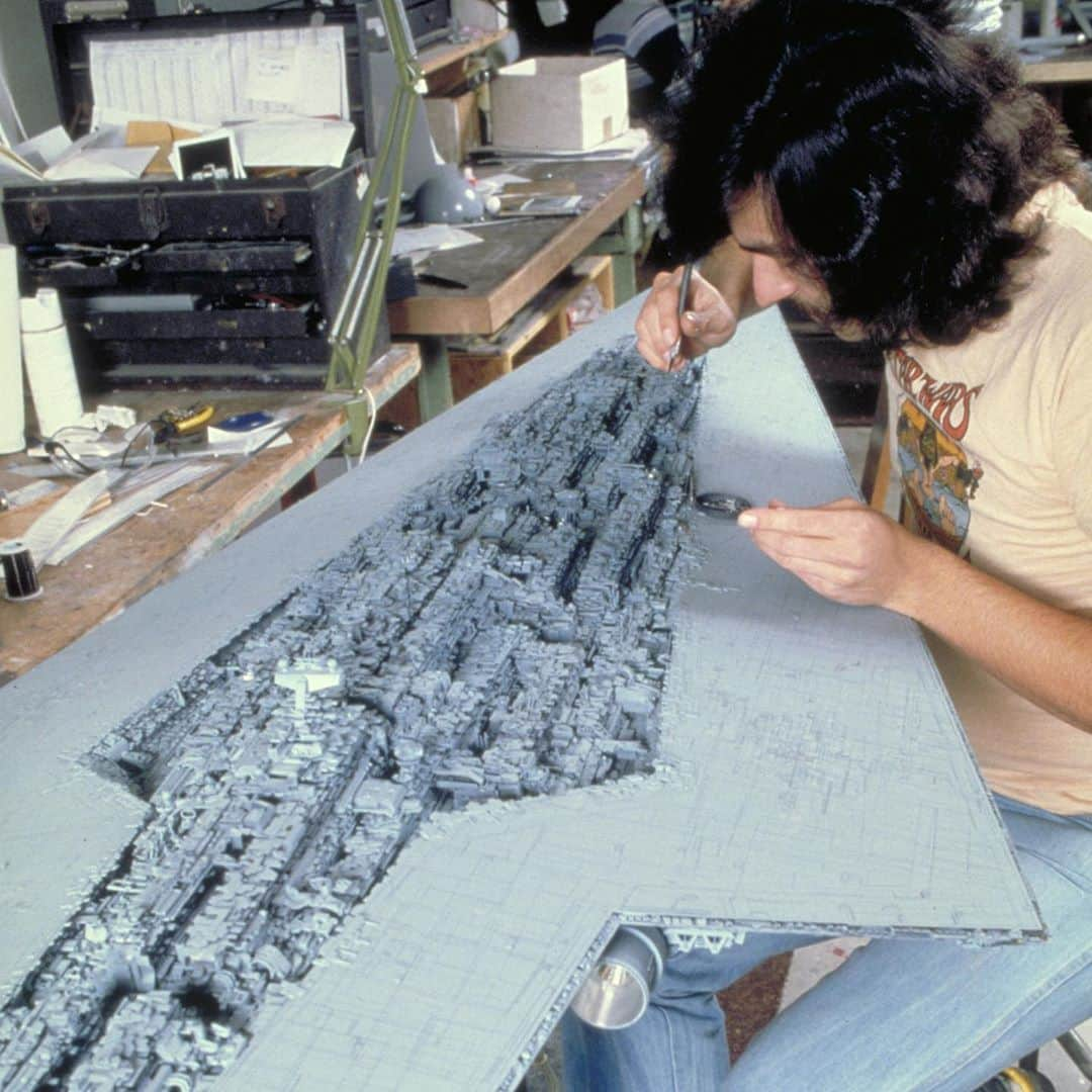 スター・ウォーズさんのインスタグラム写真 - (スター・ウォーズInstagram)「@ilmvfx legends Phil Tippett (@madphilg), model maker Pat McClung, and more brought #EmpireStrikesBack to life with every little detail. #ESB40」9月30日 1時06分 - starwars