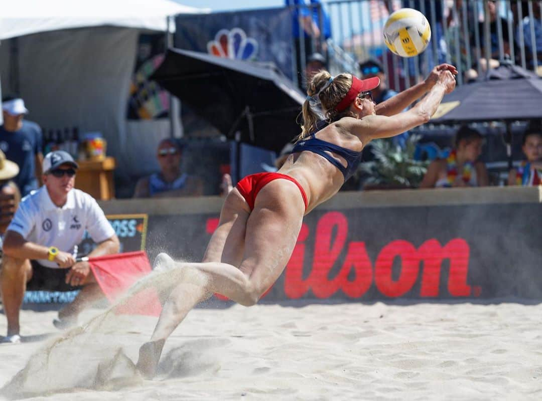 エイプリル・ロスさんのインスタグラム写真 - (エイプリル・ロスInstagram)「Chop wood, carry water. 💪🏼」9月30日 1時13分 - aprilrossbeach