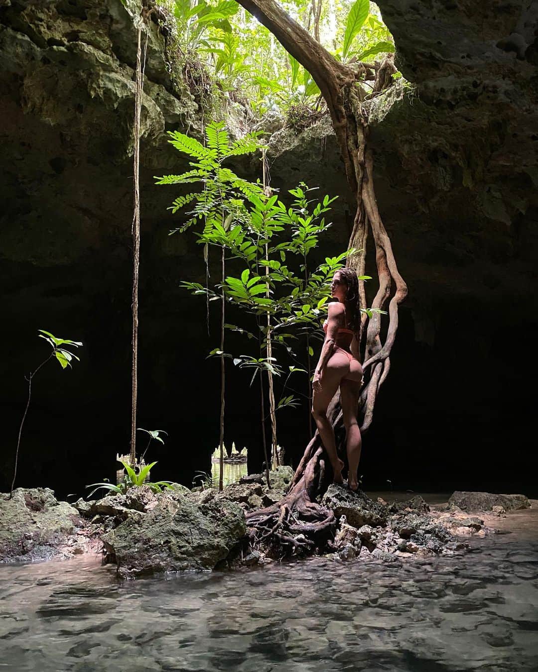 のインスタグラム：「Can’t wait to escape again... more clips from my favorite day ever 🌱」