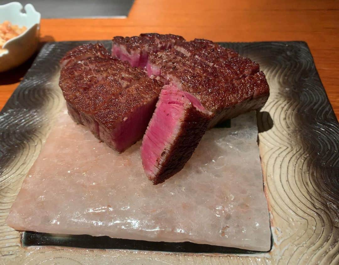 本山なみさんのインスタグラム写真 - (本山なみInstagram)「雲の上のシャーベットなんて、惚れてしまうや！  #シャーベット #パレスホテル濠」9月30日 2時39分 - namiii0922