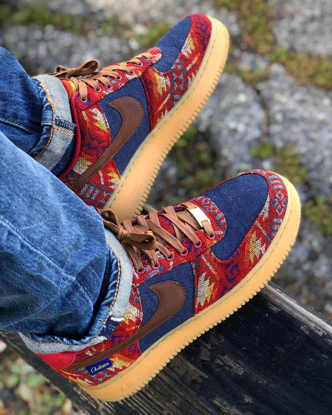 Mr. Tyさんのインスタグラム写真 - (Mr. TyInstagram)「#todayskicks Another pair of AF1s from the 2016 @pendletonwm ID option. Boot leather, denim, Pendleton prints and solids were an option this year- and I needed parts of all of it. Being a sucker for Pendleton anything doesn’t make it any better.  #ijustlikeshoes #af1 #airforce1id #airforceone #af1gallery #teamaf1 #af1always #af1squad  #forcegang #myids #airforce1cartel #tysid #wiw #nikeidcreatives #af1id #ids #nikeid #MyNikeIDs #nikeidx #pendleton #complexkicks #soletoday #wdywt #nikebyyou #pendletonid #pendletonaf1」9月30日 3時32分 - regularolty