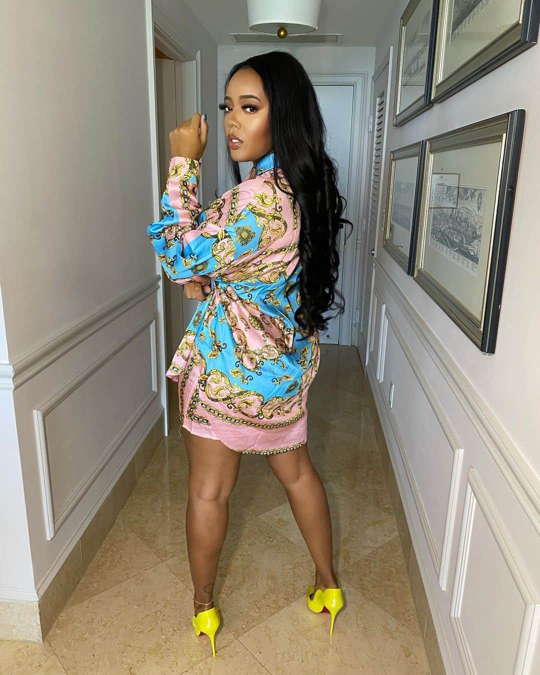 Angela Simmonsさんのインスタグラム写真 - (Angela SimmonsInstagram)「Marching to my own rhythm 🥰💯♥️ Grind mode ✅ @dhairboutique ✨」9月30日 3時33分 - angelasimmons