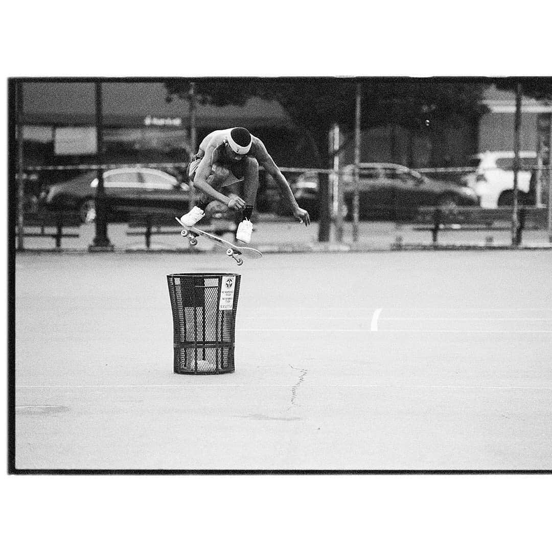 adidas Skateboardingさんのインスタグラム写真 - (adidas SkateboardingInstagram)「“I feel like this has humbled the world to see that the things that you maybe didn’t think were important actually are.” - Tyshawn Jones  Tyshawn sat down with us to reflect on the personal experiences that motivate his drive for progression, empowerment, and change.  Read more of what’s important to Tyshawn and what he’s doing to inspire others at adidas.com/us/readyforchange_tyshawn • #TyshawnJones 📸 @zandertaketomo」9月30日 3時58分 - adidasskateboarding
