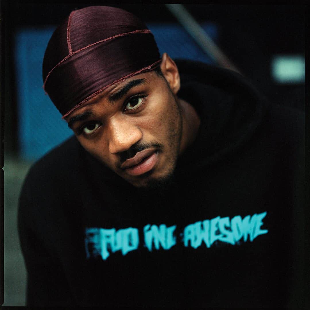 adidas Skateboardingのインスタグラム：「“I feel like this has humbled the world to see that the things that you maybe didn’t think were important actually are.” - Tyshawn Jones  Tyshawn sat down with us to reflect on the personal experiences that motivate his drive for progression, empowerment, and change.  Read more of what’s important to Tyshawn and what he’s doing to inspire others at adidas.com/us/readyforchange_tyshawn • #TyshawnJones 📸 @zandertaketomo」