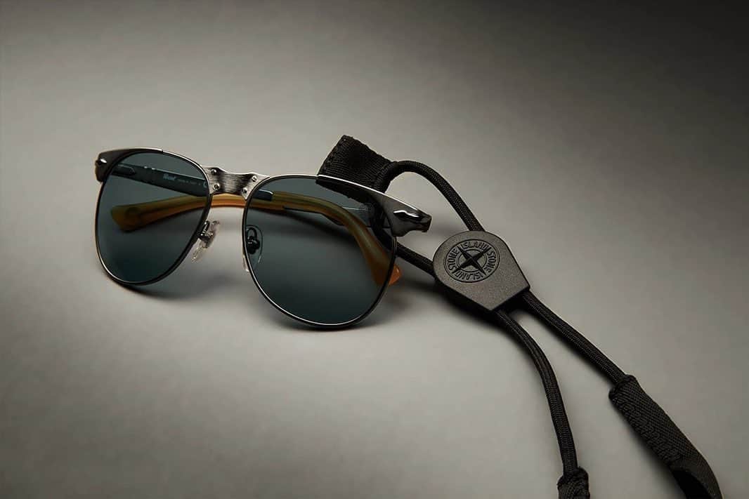 I.T IS INSPIRATIONさんのインスタグラム写真 - (I.T IS INSPIRATIONInstagram)「Stone Island x Persol - @stoneisland_official enters the world of luxury sunglasses, combining Italian eyewear brand @persol ‘s archive to revisit its ‘70s era pilot-style frame. The limited-edition sunglasses is now available at Stone Island Queen’s Road Central and K11 MUSEA stores. - #ITHK #ITisInspiration #stoneisland #persol #stoneislandxpersol #sunglasses」9月30日 13時28分 - ithk